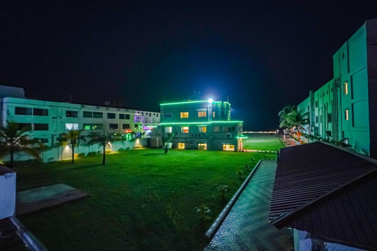 Silver Sand Eco Resort !! Beachfront !! With Biggest Pool And Huge Open Area !! Ideal For Weddings !! Couple Friendly !! 만다르모니 외부 사진